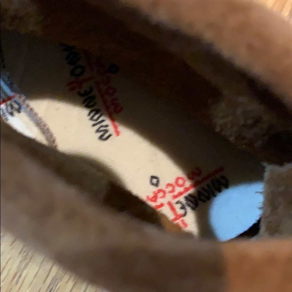 Minnetonka baby moccasins, infant size 2 - Picture 2 of 4